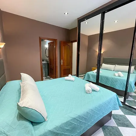 Centro 3000 * 艾利亚德亚罗萨